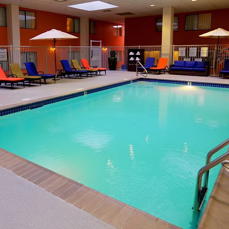 Inside-Pool